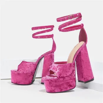 Розови дамски сандали с отворени пръсти на високо масивна ток, кадифени обувки-гладиатори на платформата, готически сватба модела обувки с дебела подметка