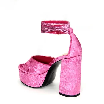 Розови дамски сандали с отворени пръсти на високо масивна ток, кадифени обувки-гладиатори на платформата, готически сватба модела обувки с дебела подметка 2