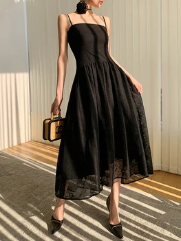 Черно дантелено рокля без ръкави, с каишка за жени на лятото 2023, нова рокля със средна дължина, с тънка талия