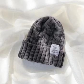 Дамски вълнена шапка със защитата на ушите в ретро стил, вязаная шапка с крученым дрямка, топло удебелена Универсална Есенно-зимна шапка 3