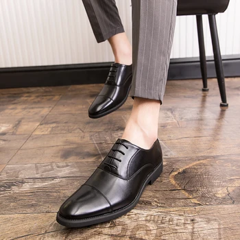 Нова мъжка кожена обувки, бизнес и официални оксфордские модела обувки с дантела, луксозни официални сватбени обувки за булката, модерни офис обувки с остър пръсти 1